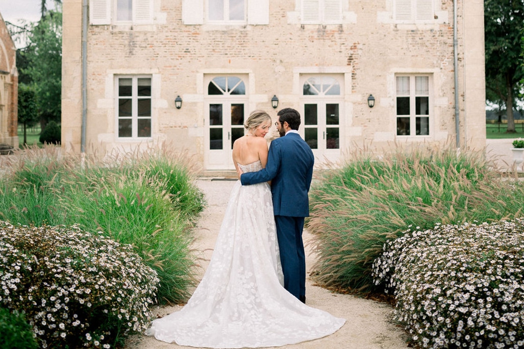 Classic meets luxe in this gorgeous summer wedding in France | Melissa & Chris