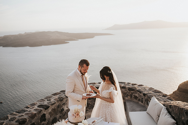 Intimate spring wedding in Santorini with spectacular views │ Monica & Roy